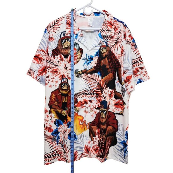 Bigfoot Mens Hawaiian Shirt Size L Patriotic Print With Beer & Fire Design - Picture 7 of 8